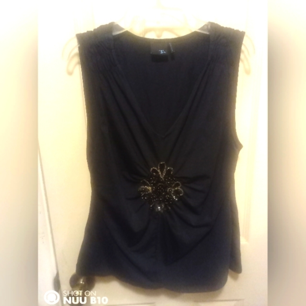 Women's Size XL Tco. Sleeveless Top With Embellishments